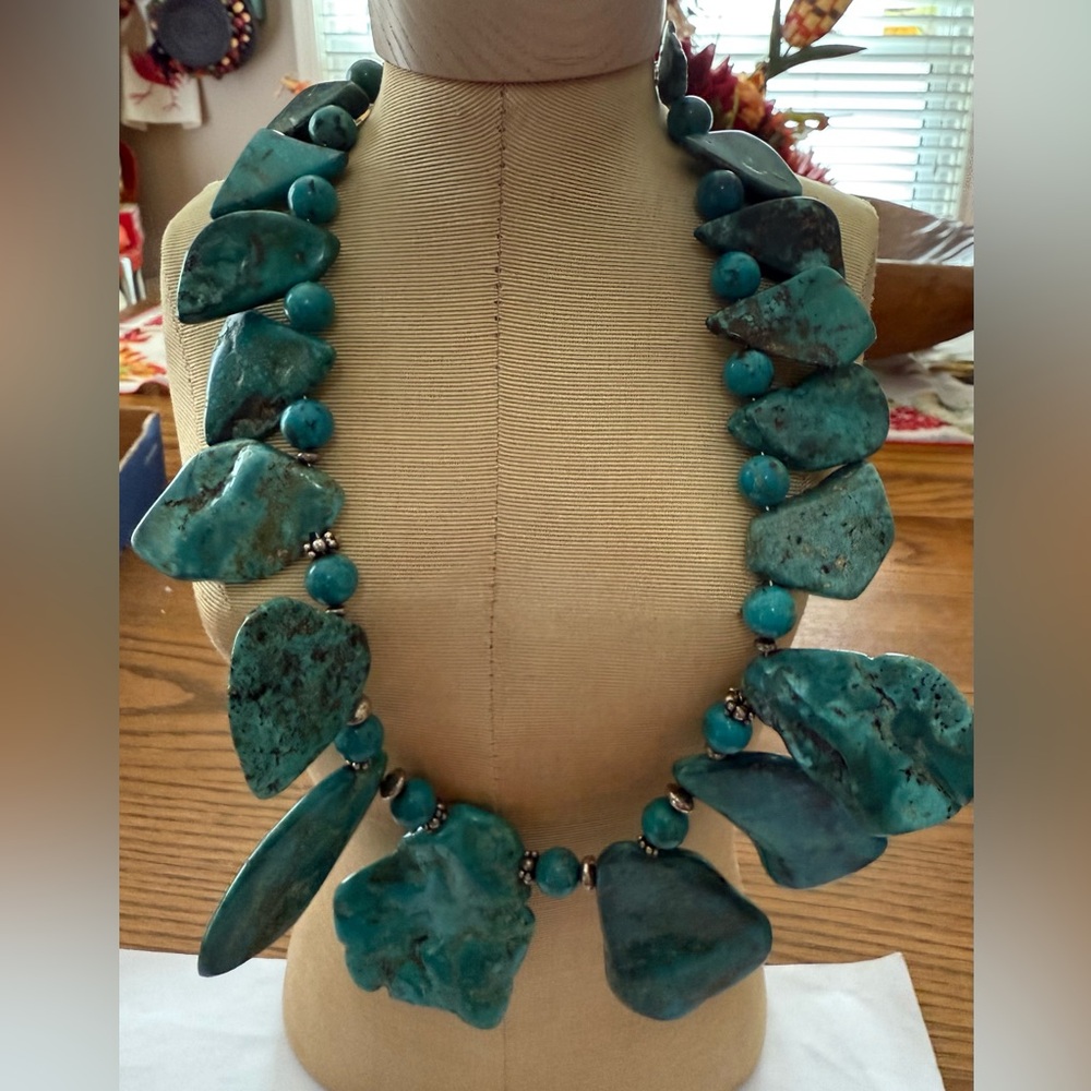 PAIGE WALLACE TURQUOISE Huge Chunks Necklace